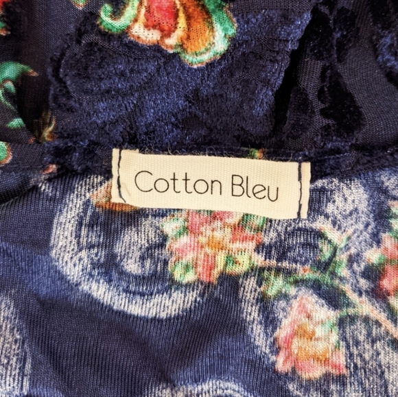 Fringed Velvet Burnout Floral Kimono - Picture 6 of 6